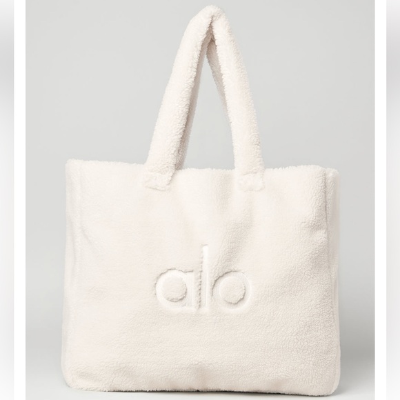 ALO Yoga Handbags - NWT ALO Foxy Sherpa Tote, Ivory